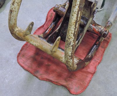 globular welding braces.